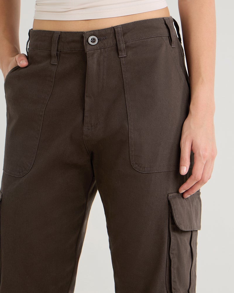 bewakoof Women's Brown Cargo Pants - Image 5